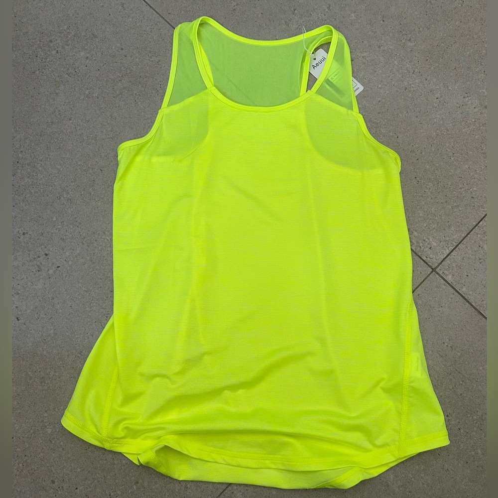 Yellow Sleeveless Tank Top for Active Wear